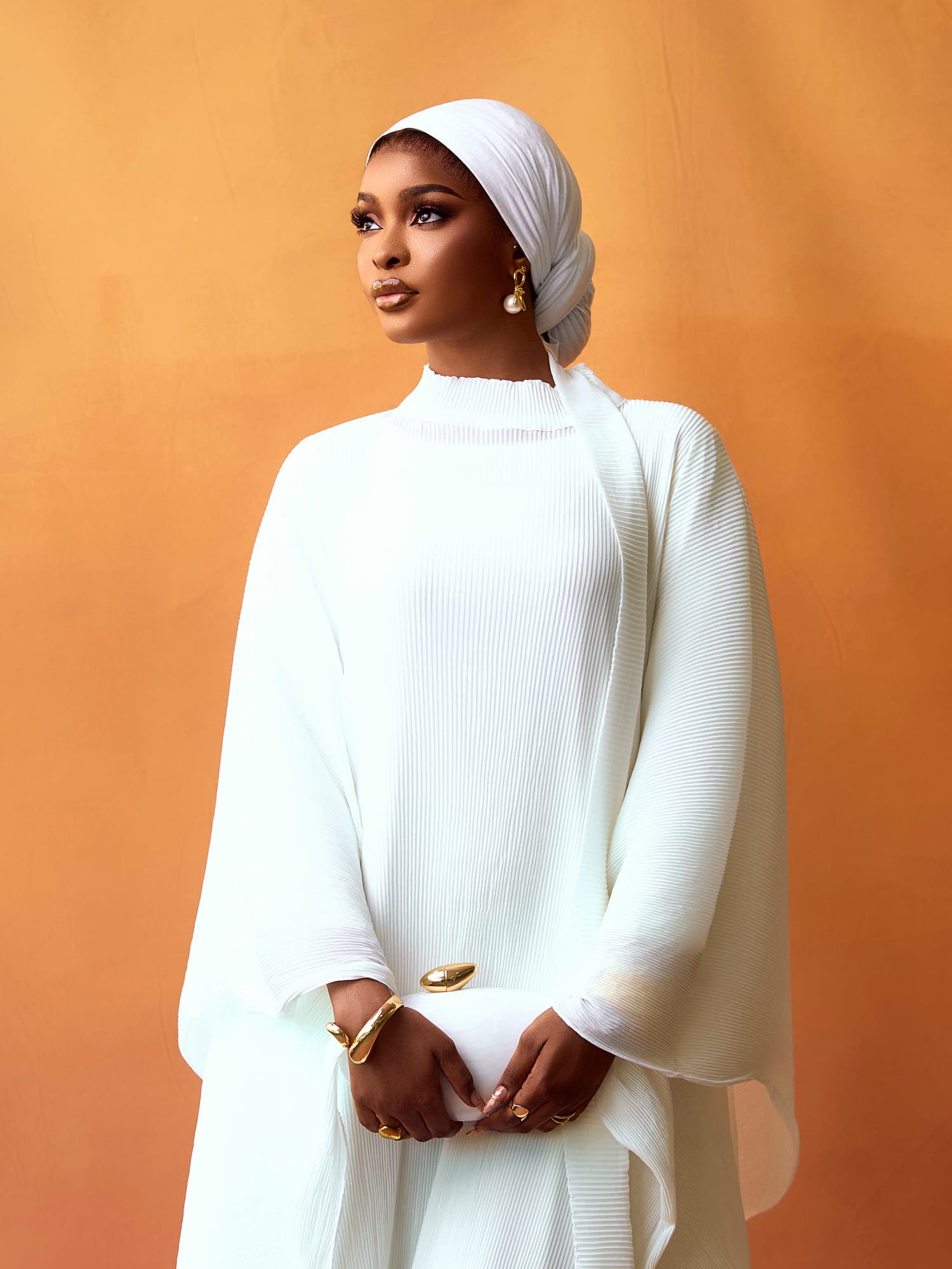 Layali Set in Off White, Off White (also Purple, Black), angle 1