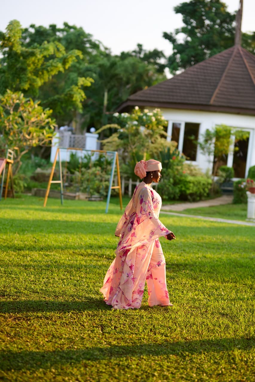 Bella kimono set, Floral Peach, angle 7